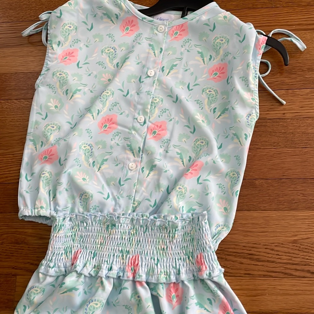 Pleat 2 piece set size 10